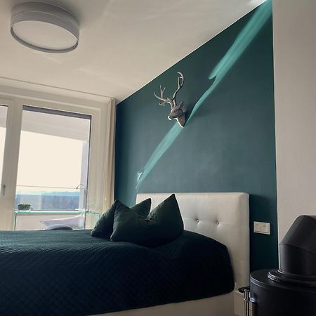 Alpen-Panorama Suite - Einzigartige Privatsuite Hoch Ueber Muenchen, 12Tes Og, Alpenblick, Loggia, Whirlpool, 15 Minuten Zum Zentrum, Ruhe Und Erholung In Der Stadt Muenchen Fuer Privat Und Geschaeftlich Reisende Extérieur photo