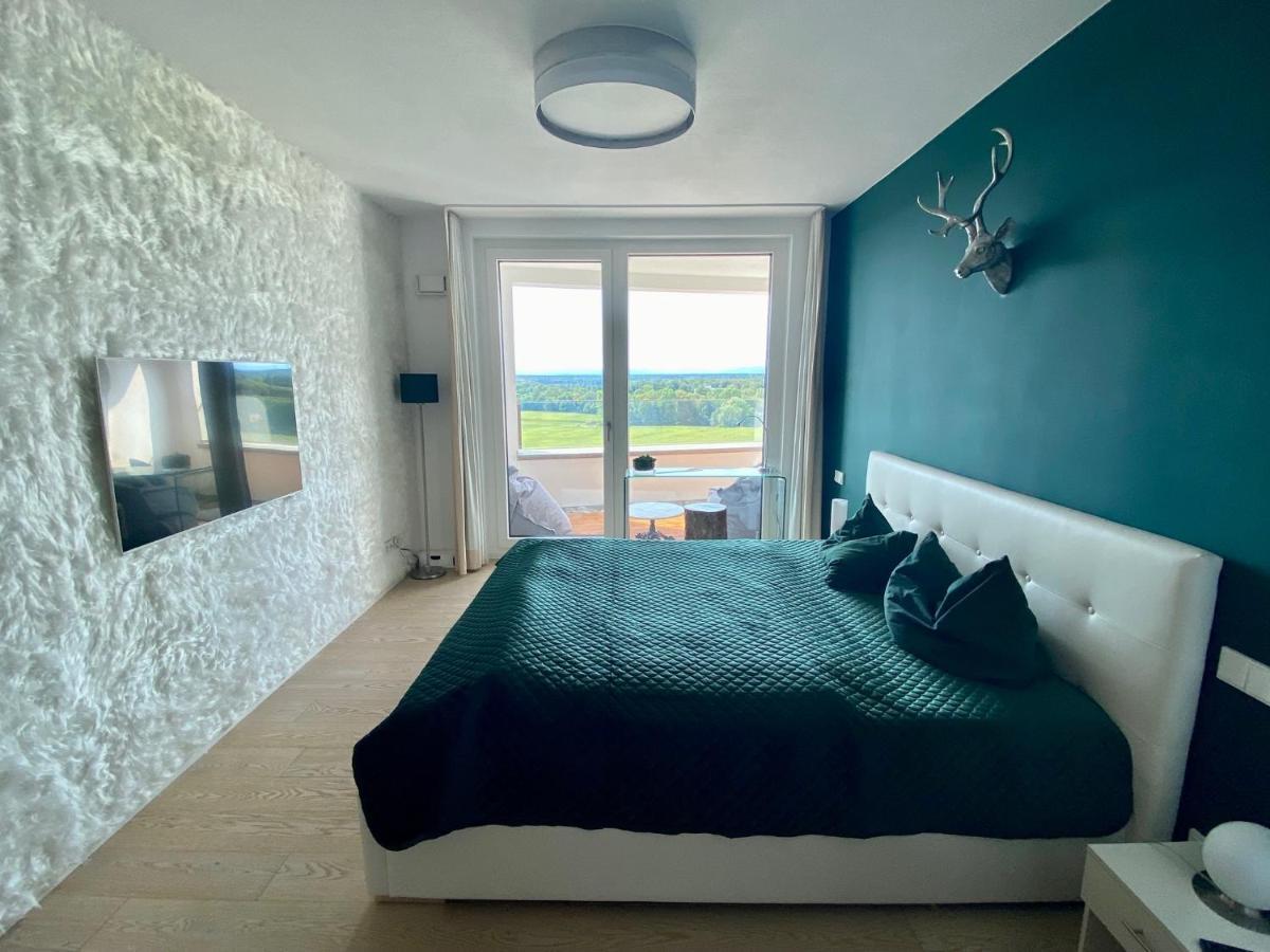 Alpen-Panorama Suite - Einzigartige Privatsuite Hoch Ueber Muenchen, 12Tes Og, Alpenblick, Loggia, Whirlpool, 15 Minuten Zum Zentrum, Ruhe Und Erholung In Der Stadt Muenchen Fuer Privat Und Geschaeftlich Reisende Extérieur photo
