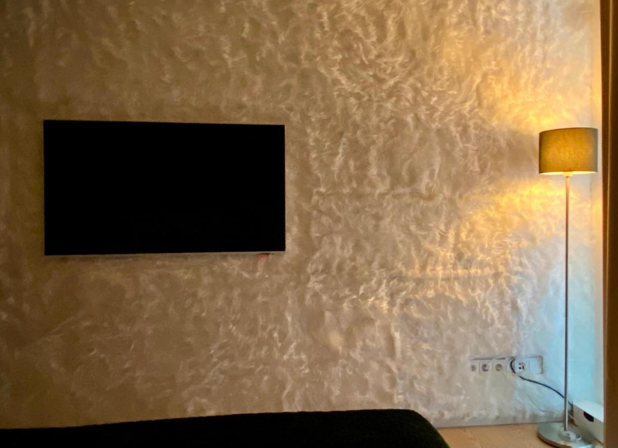 Alpen-Panorama Suite - Einzigartige Privatsuite Hoch Ueber Muenchen, 12Tes Og, Alpenblick, Loggia, Whirlpool, 15 Minuten Zum Zentrum, Ruhe Und Erholung In Der Stadt Muenchen Fuer Privat Und Geschaeftlich Reisende Extérieur photo